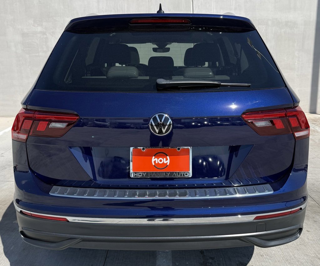 Certified 2023 Volkswagen Tiguan SE image 4