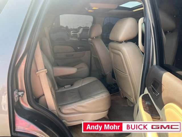 Used 2011 GMC Yukon Denali AWD/4WD image 39