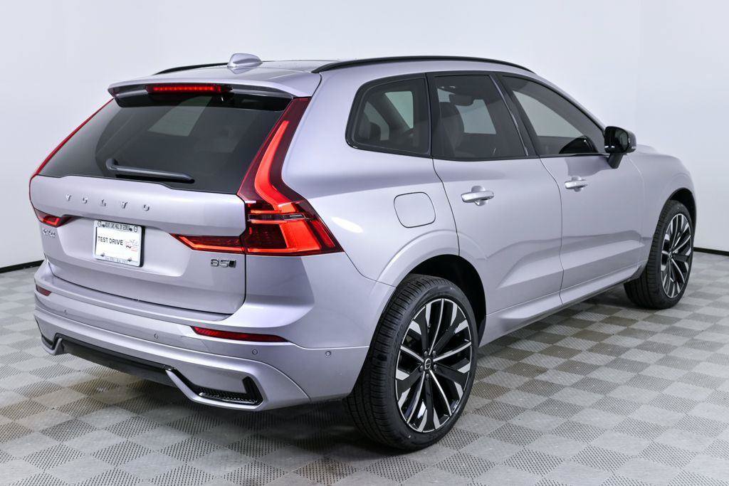 New 2026 Volvo XC60 B5 Ultra w/ Climate Package AWD/4WD image 28