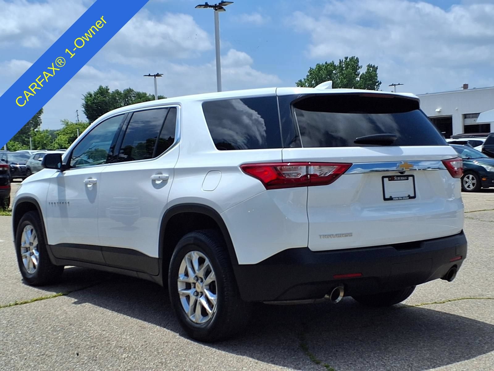Used 2021 Chevrolet Traverse LS FWD image 8