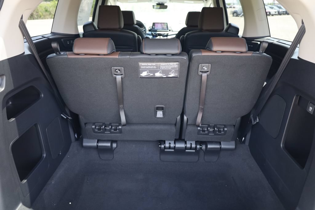 New 2026 Honda Odyssey Elite image 9