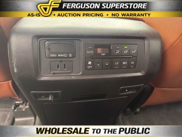 Used 2014 Toyota Sequoia Platinum image 25