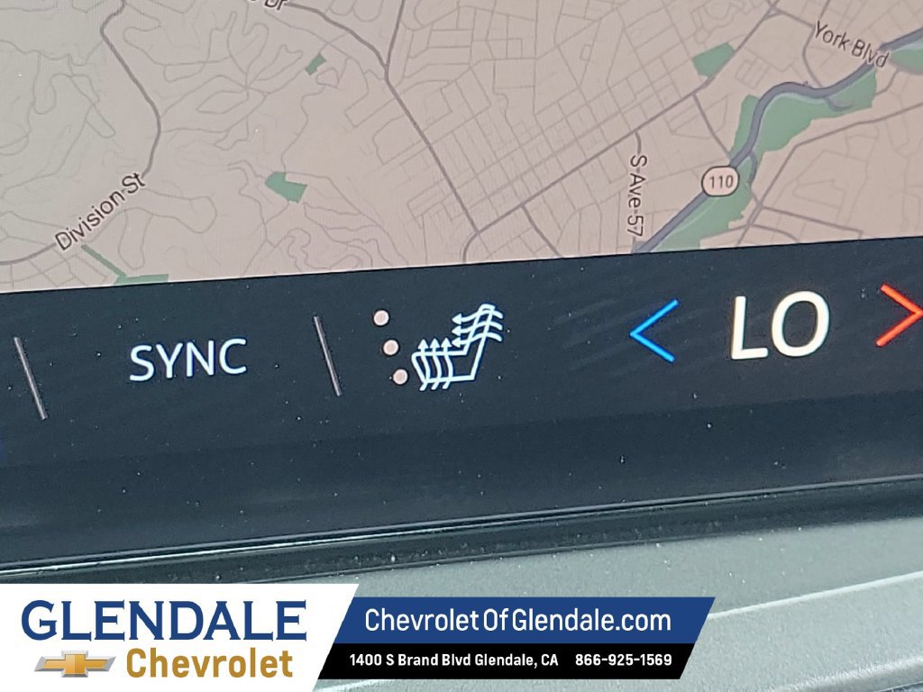 Used 2026 Chevrolet Traverse LT FWD image 22