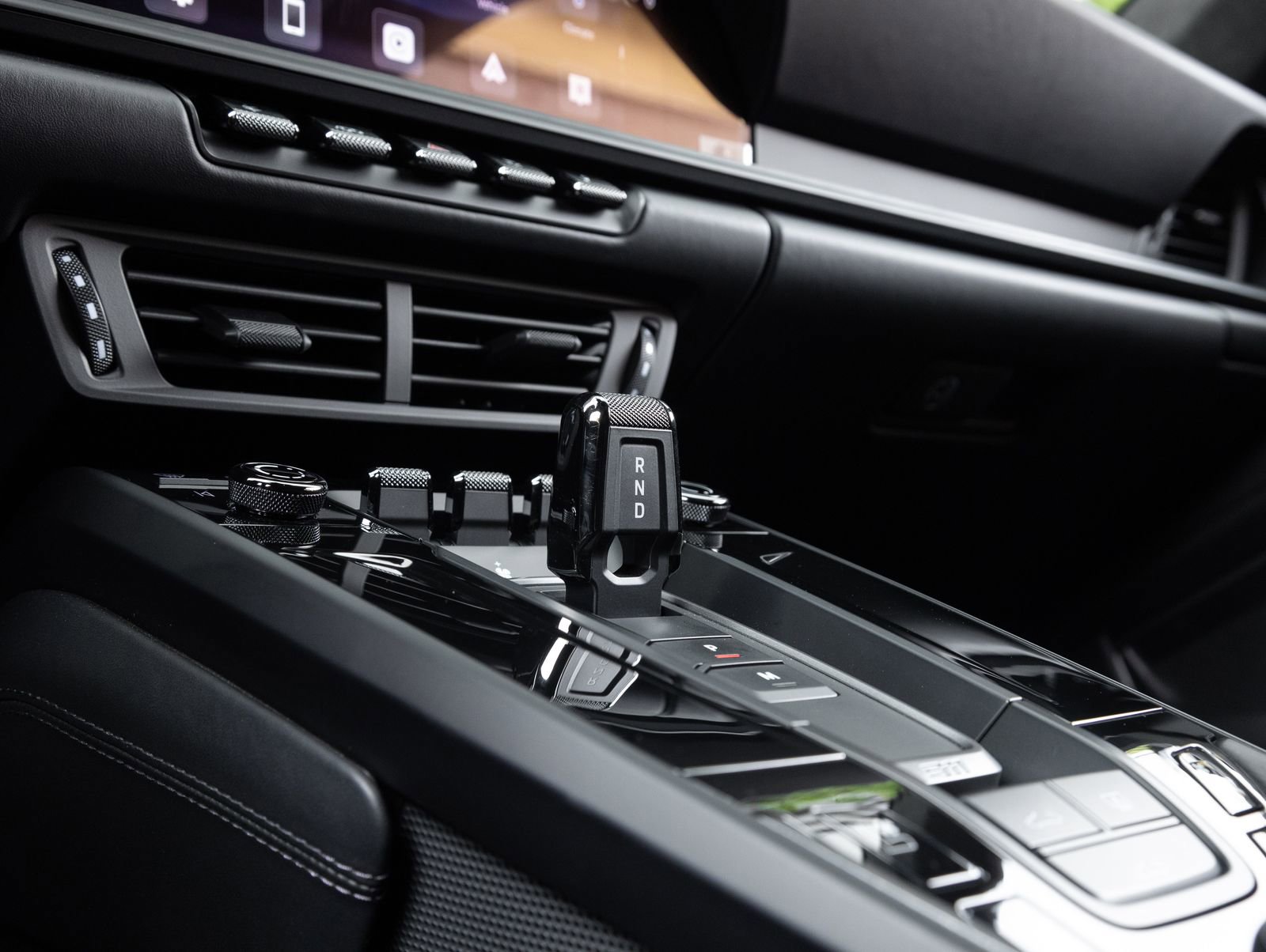 Certified 2026 Porsche 911 Carrera GTS RWD image 28