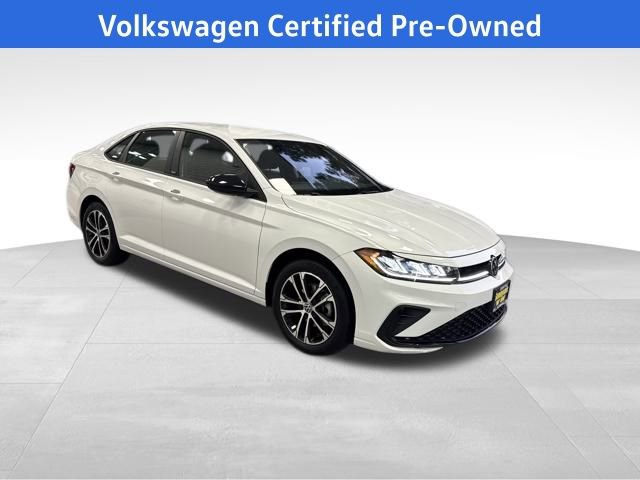 Certified 2025 Volkswagen Jetta Sport image 11
