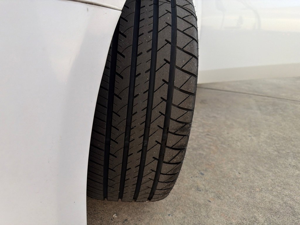 Used 2013 Hyundai Genesis 3.8 image 33