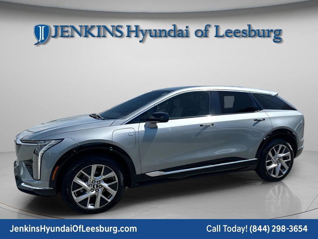 Used 2026 Cadillac Optiq Luxury 1 image 10