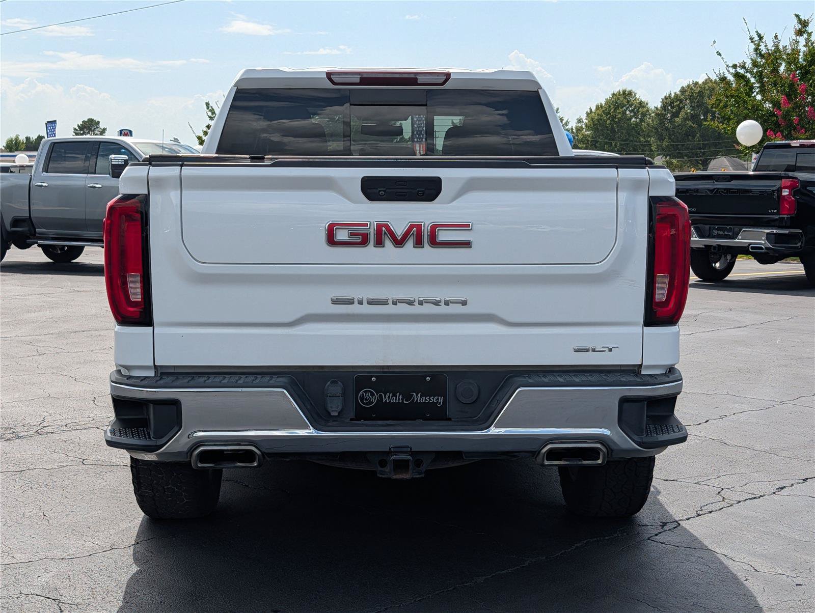 Used 2019 GMC Sierra 1500 SLT AWD/4WD image 2