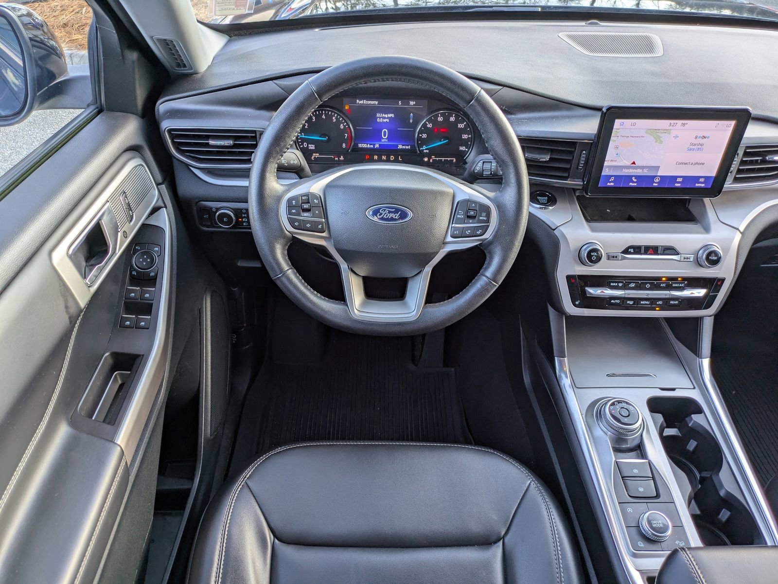 Certified 2023 Ford Explorer XLT w/ Equipment Group 202A image 16