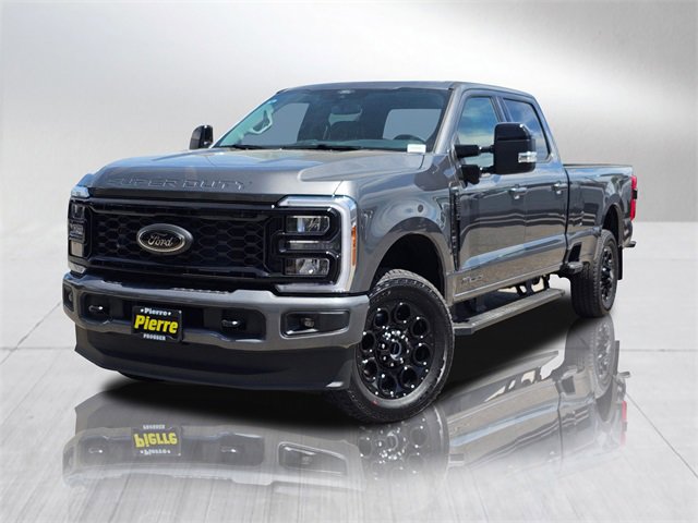 New 2025 Ford F250 Lariat w/ Black Appearance Package