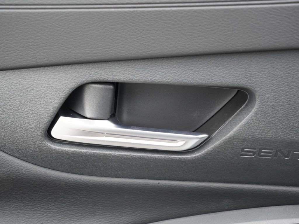 New 2026 Nissan Sentra SV FWD image 8