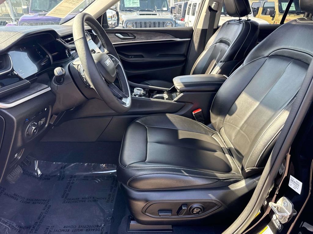 Used 2023 Jeep Grand Cherokee 4WD 4xe image 25