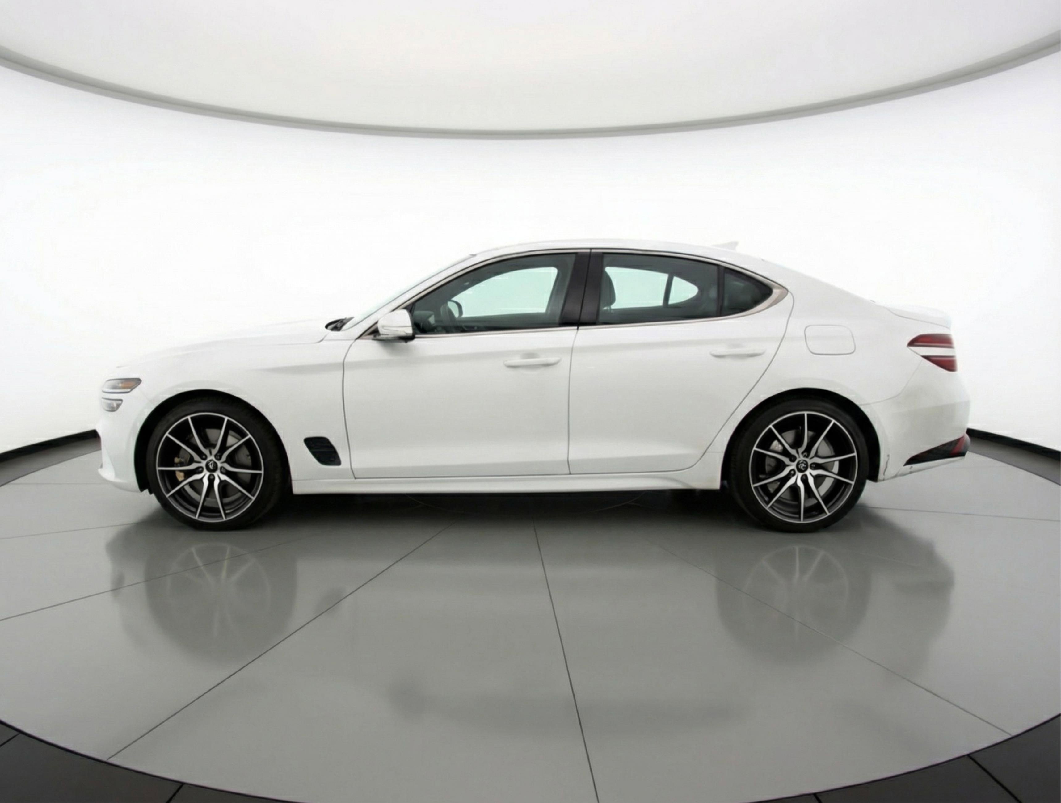 Used 2025 Genesis G70 2.5T AWD/4WD image 5