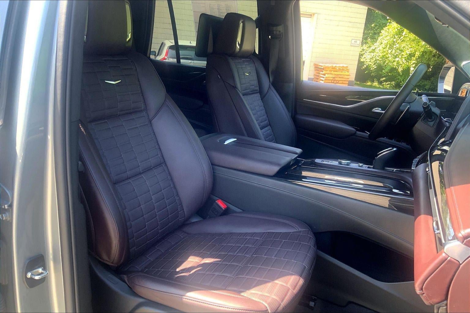 Certified 2024 Cadillac Escalade V AWD/4WD image 7