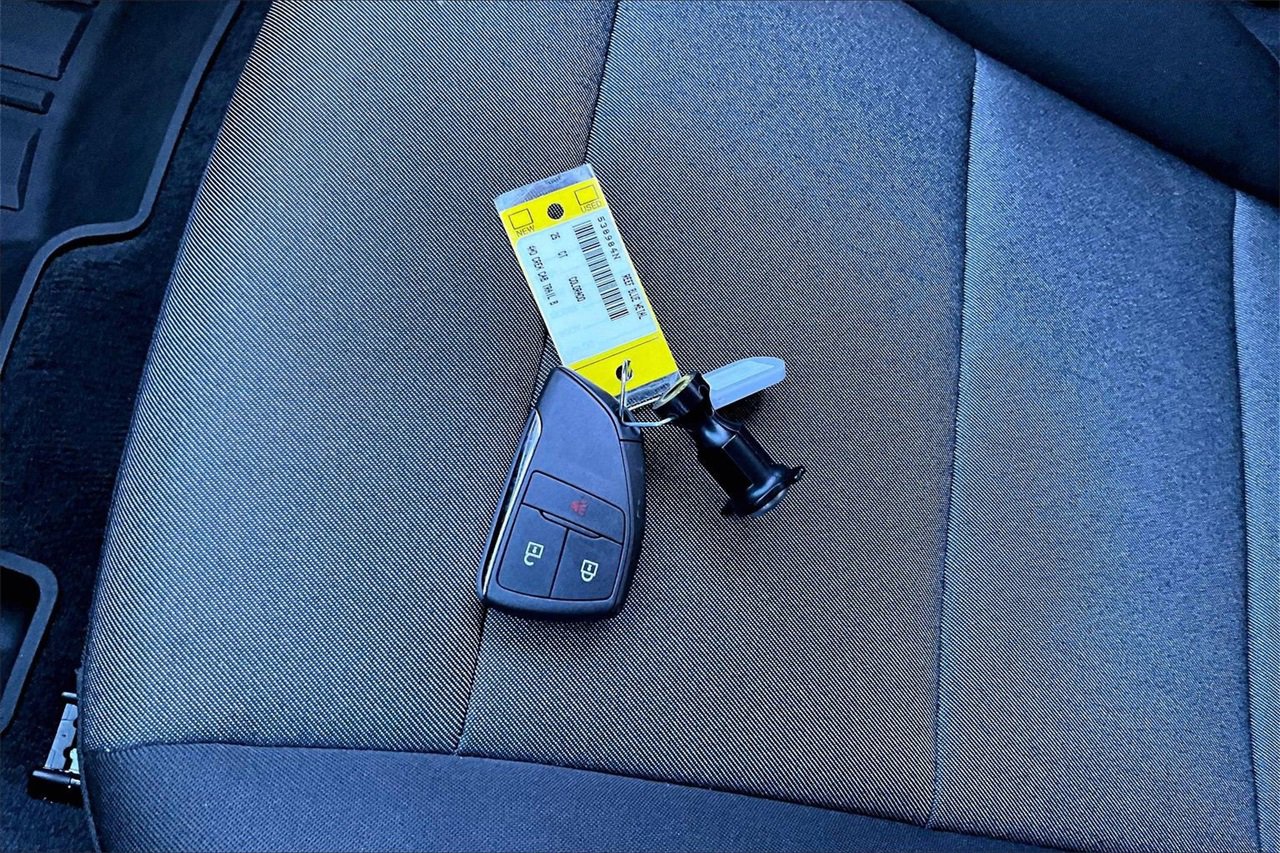 Used 2025 Chevrolet Colorado Trail Boss image 32