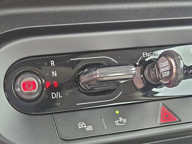 Used 2025 MINI Cooper 2-Door Hardtop image 15