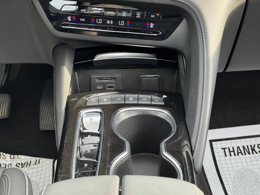 Used 2023 Buick Envision Avenir image 14