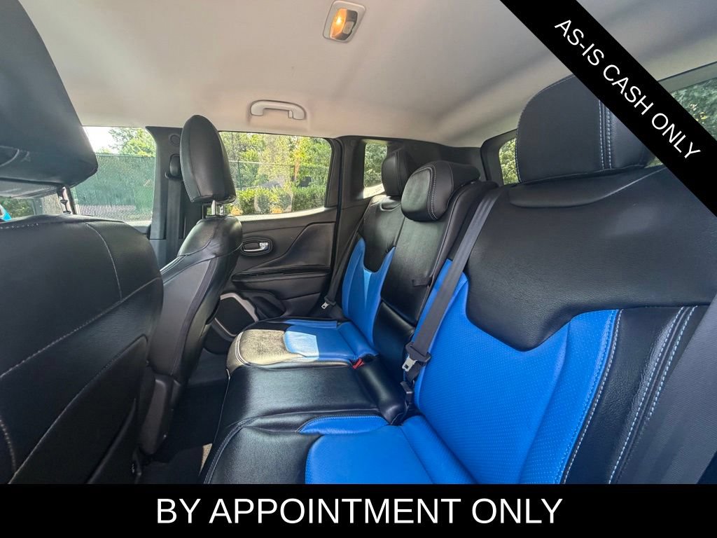 Used 2015 Jeep Renegade Latitude w/ Popular Equipment Group FWD image 14