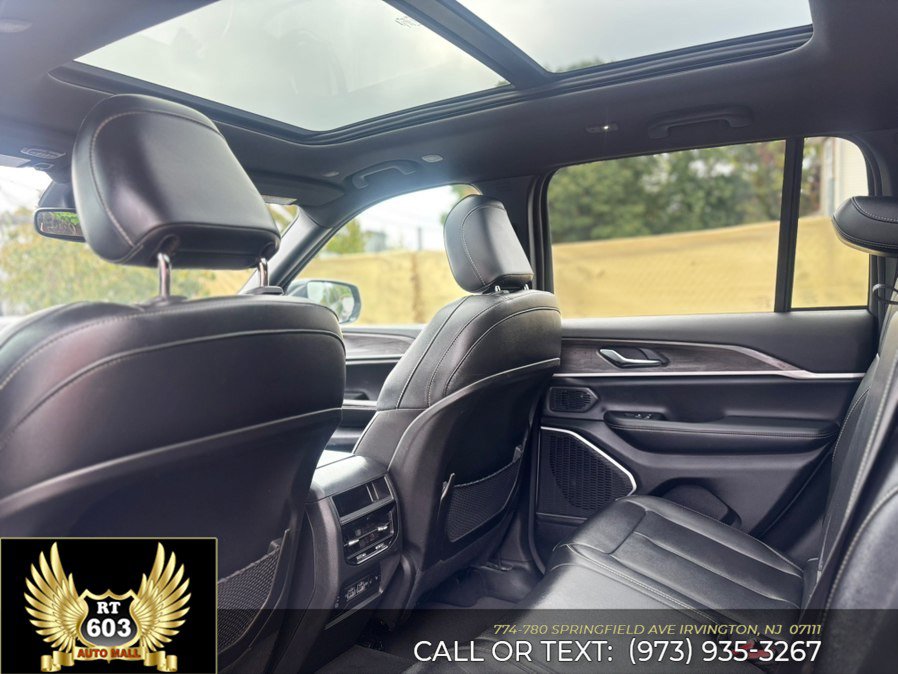Used 2024 Jeep Grand Cherokee Limited 4xe AWD/4WD image 9