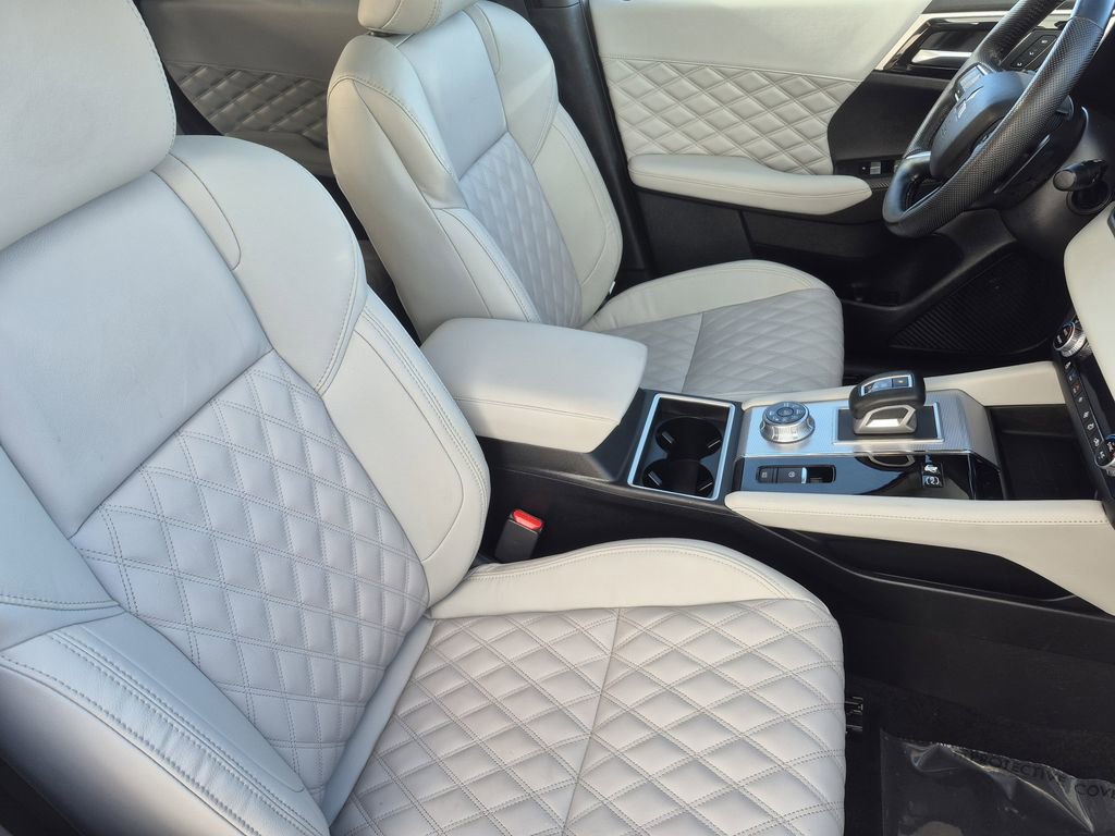 Used 2023 Mitsubishi Outlander SEL image 16