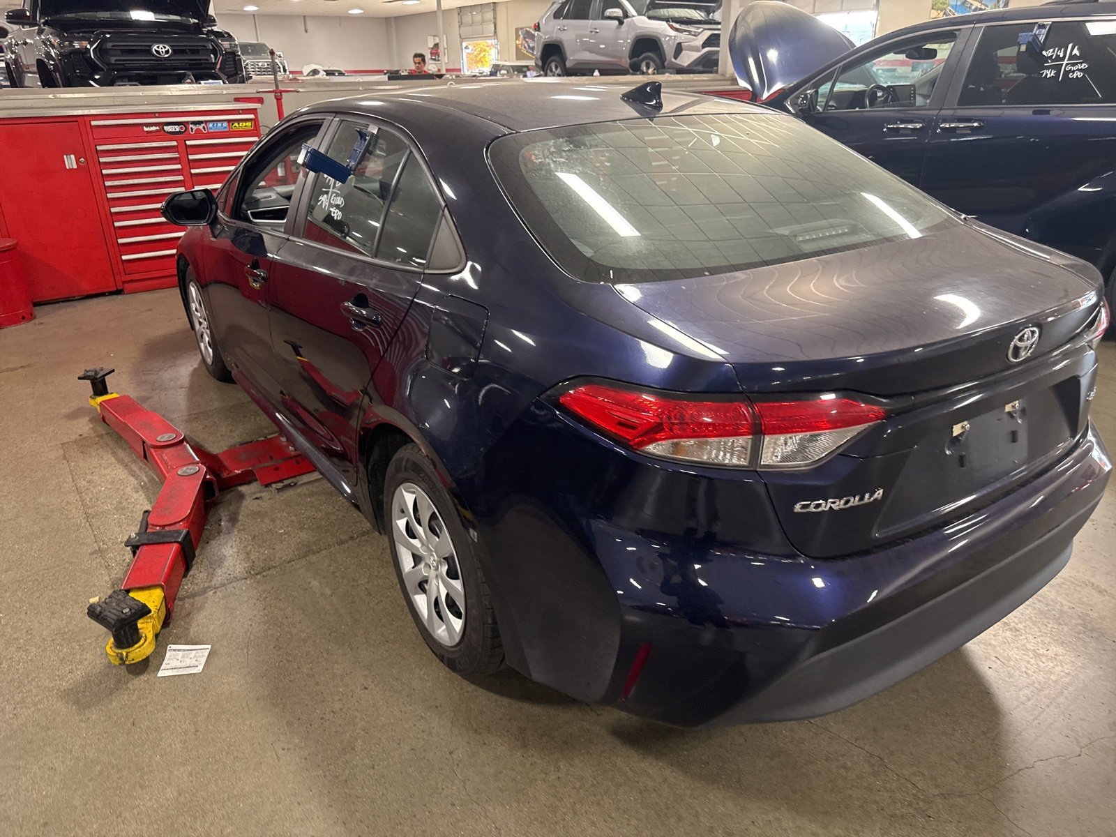 Used 2023 Toyota Corolla LE image 4