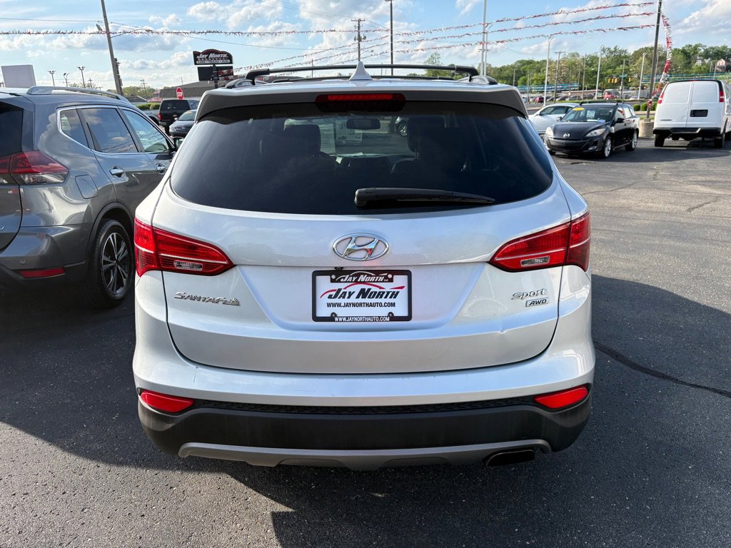 Used 2016 Hyundai Santa Fe Sport w/ Option Group 03 AWD/4WD image 4