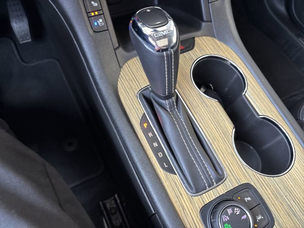 Certified 2019 GMC Acadia Denali w/ Technology Package image 16