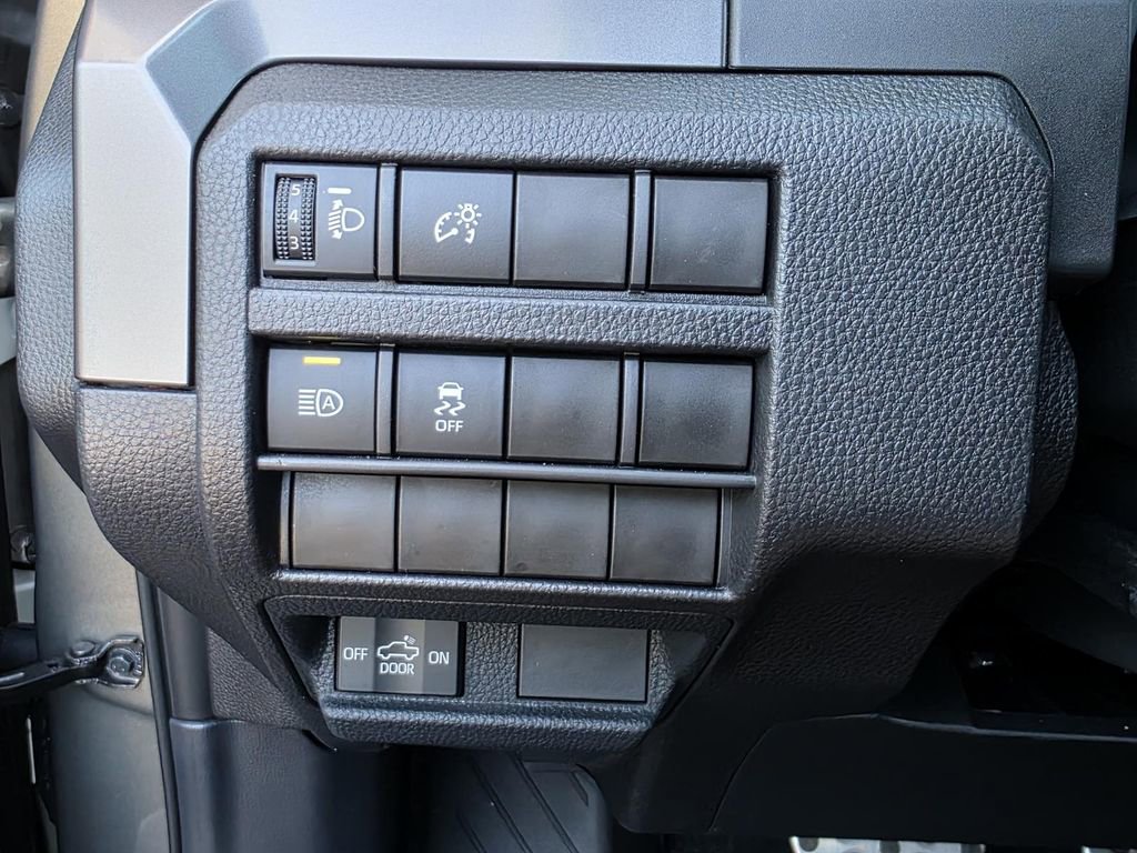 Used 2025 Toyota Tacoma TRD Sport AWD/4WD image 20