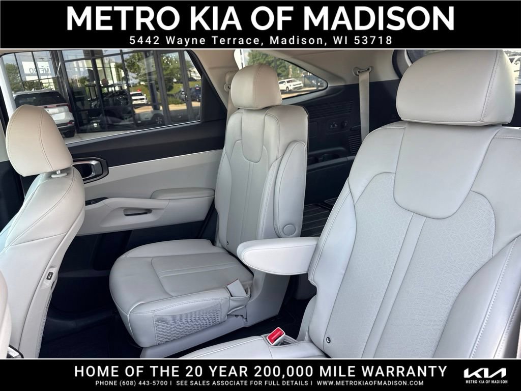 Used 2023 Kia Sorento EX AWD/4WD image 31