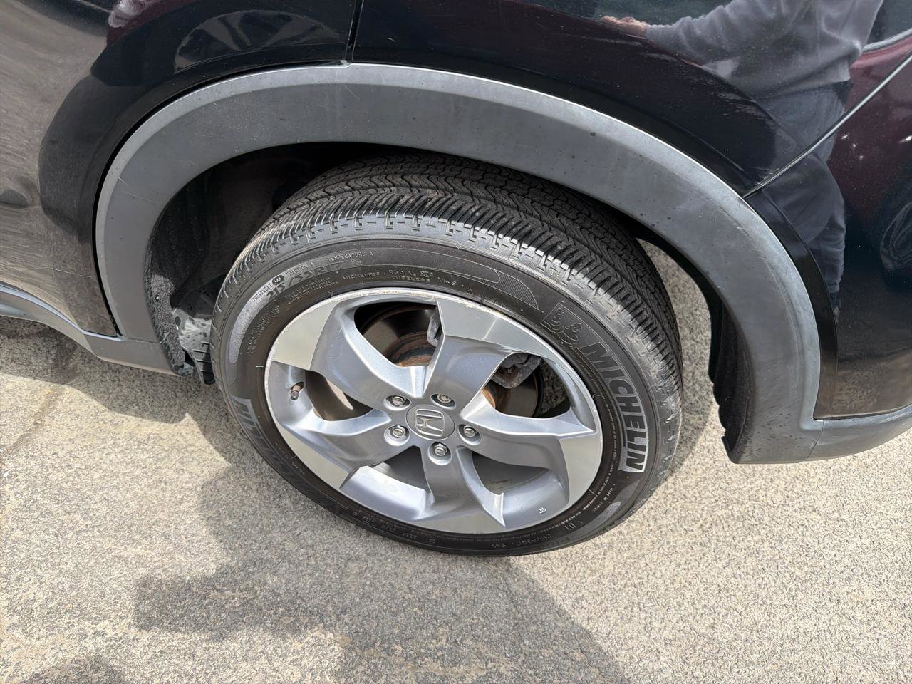 Used 2022 Honda HR-V LX image 13