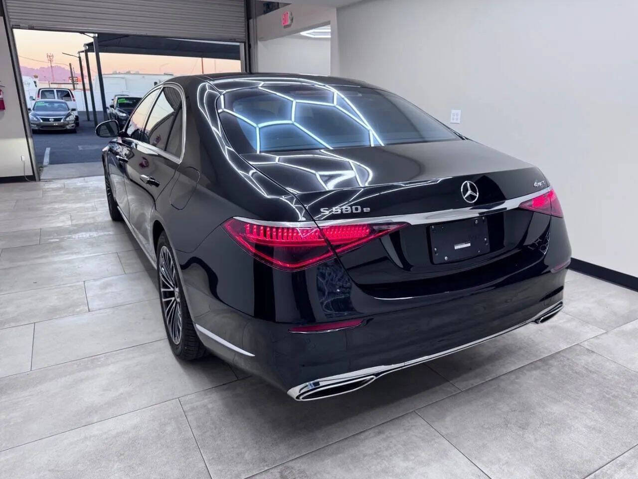 Used 2023 Mercedes-Benz S 580e 4MATIC Sedan w/ Warmth & Comfort Package image 2