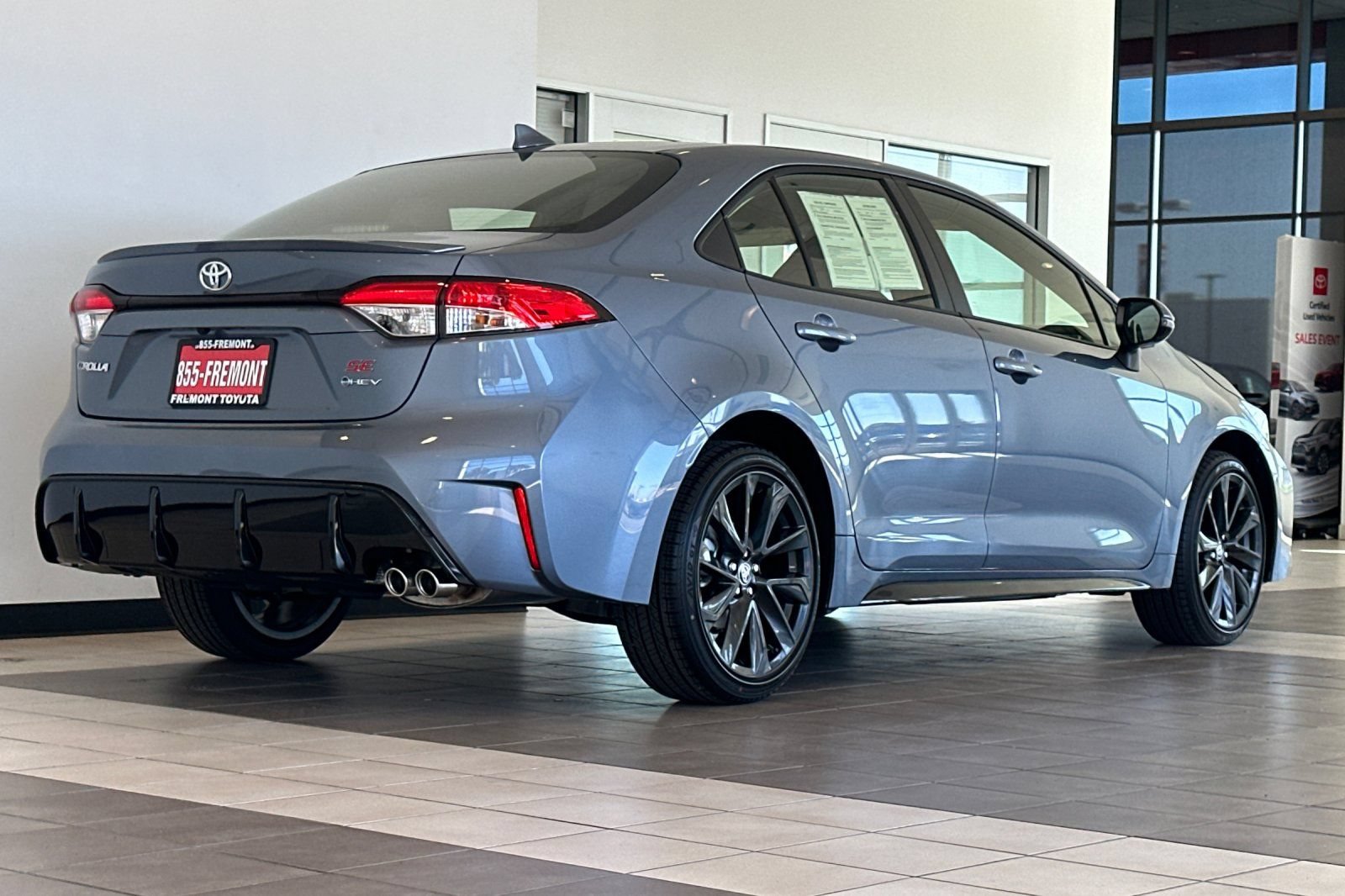 Certified 2026 Toyota Corolla SE FWD image 4