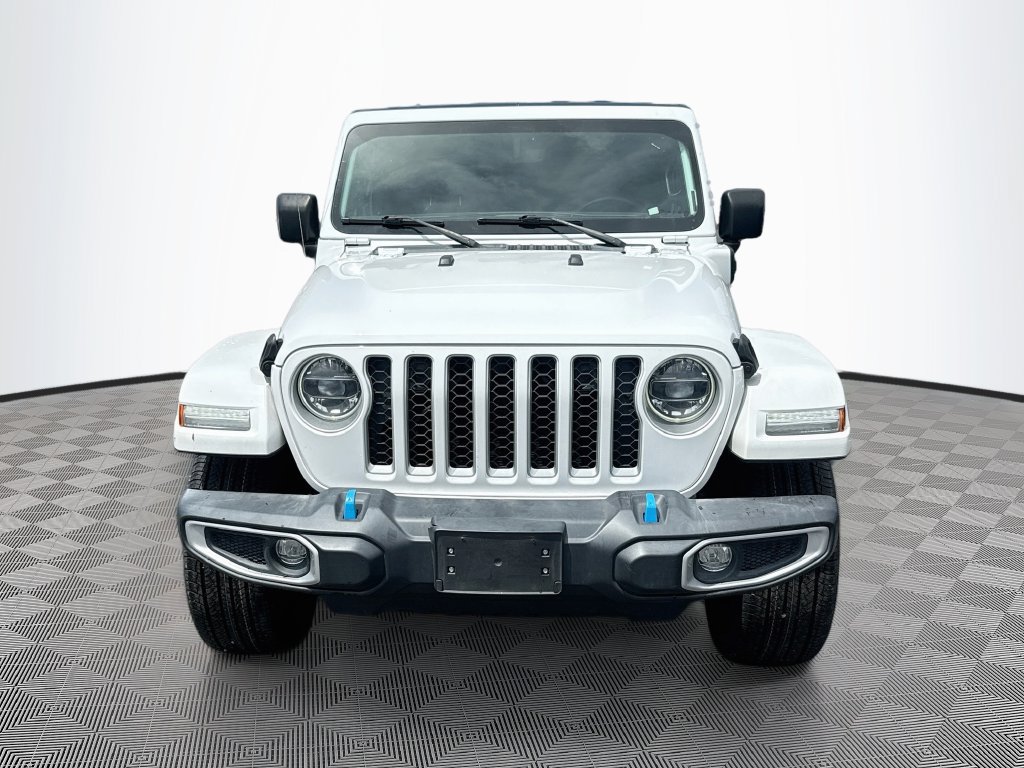 Used 2022 Jeep Wrangler Unlimited Sahara AWD/4WD image 2