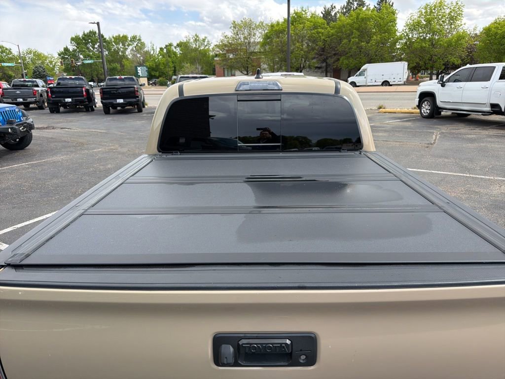Used 2020 Toyota Tacoma TRD Off-Road w/ TRD Premium Off Road Package AWD/4WD image 10