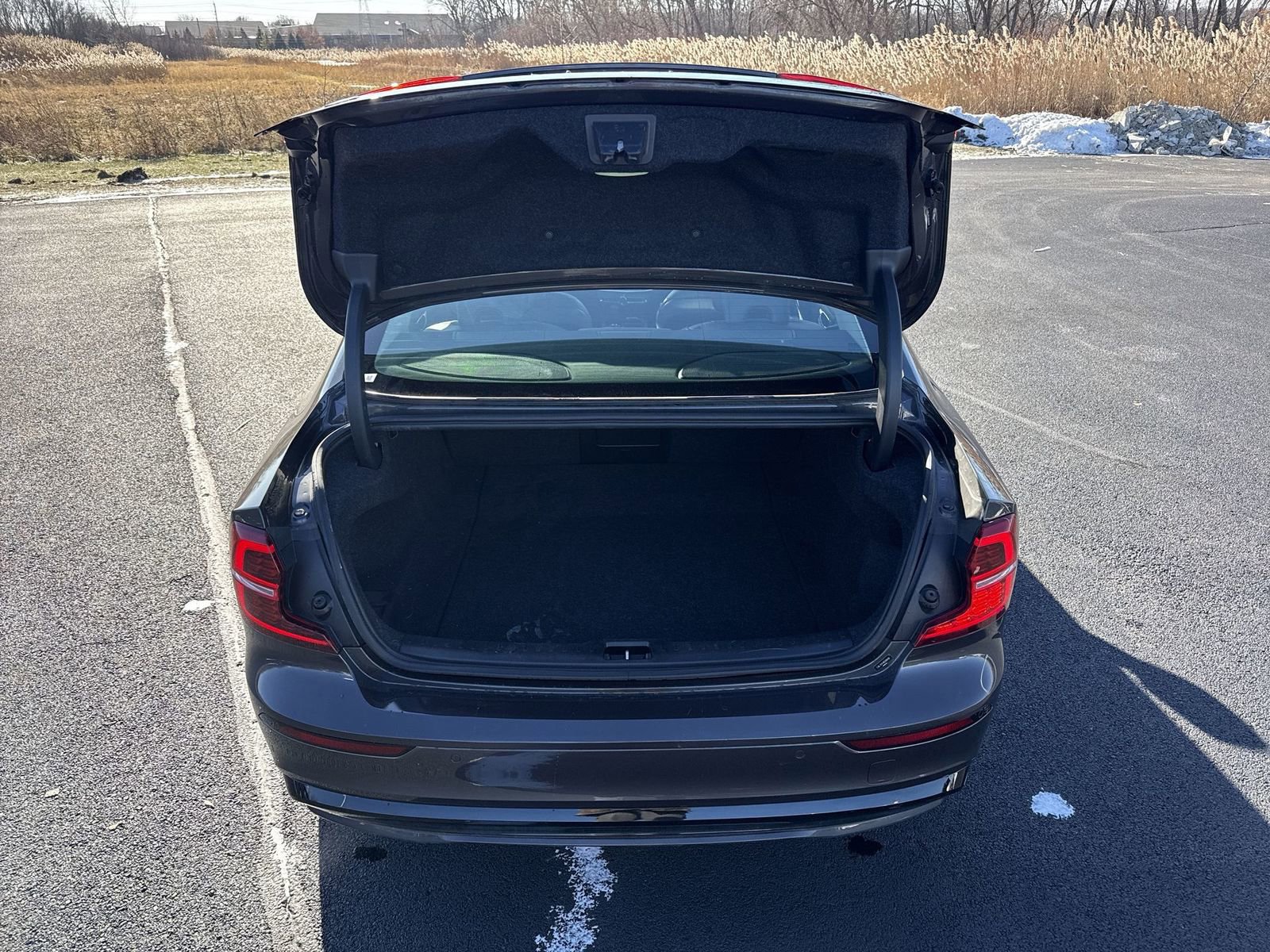 Used 2024 Volvo S60 B5 Core image 25