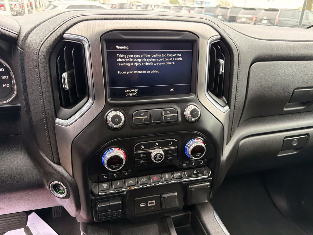 Used 2022 GMC Sierra 3500 Denali AWD/4WD image 30