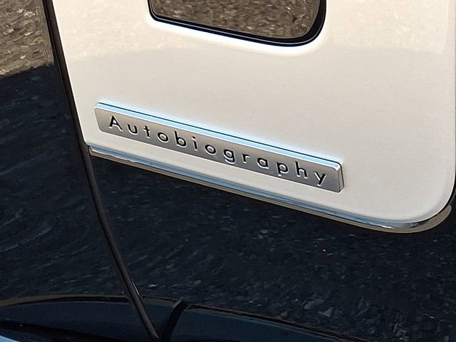 Used 2025 Land Rover Range Rover Long Wheelbase Autobiography image 37