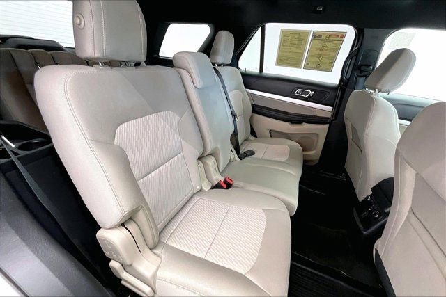 Used 2018 Ford Explorer FWD image 18