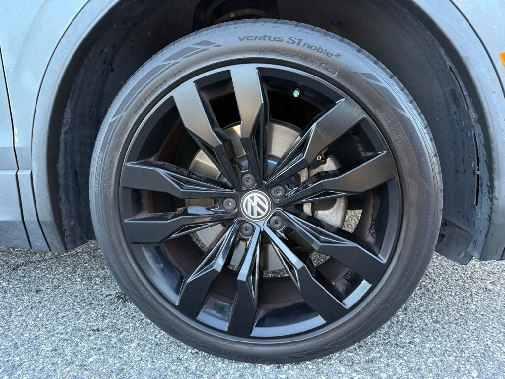 Used 2020 Volkswagen Tiguan SE R-Line image 9