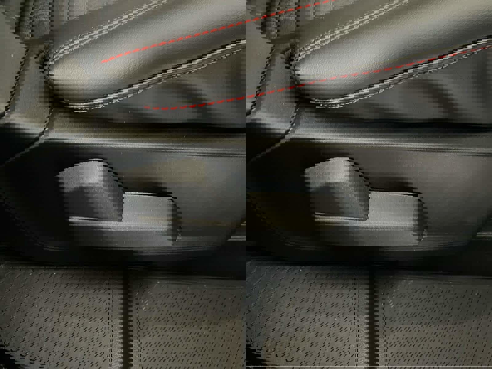 New 2026 Ford Explorer ST-Line w/ ST-Line Street Pack image 35