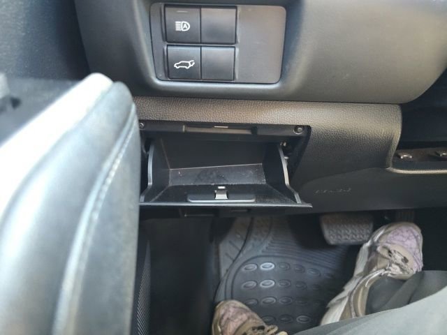 Used 2021 Toyota Highlander XLE FWD image 26