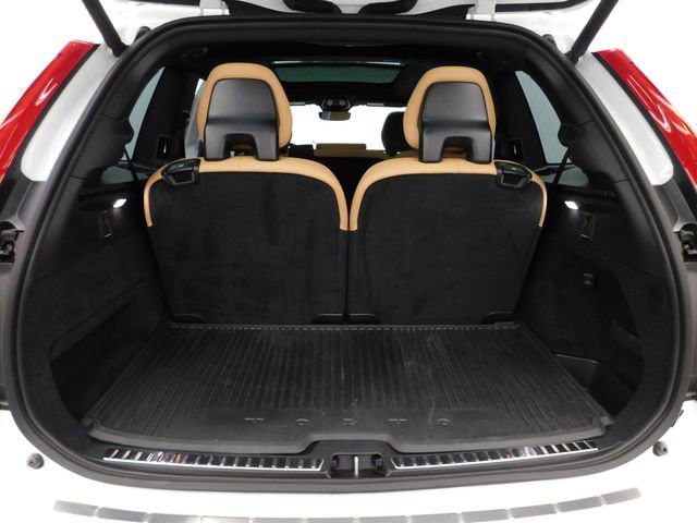 Used 2025 Volvo XC90 B6 Ultra w/ Protection Package Premier image 22