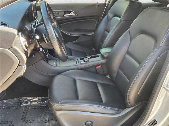 Used 2015 Mercedes-Benz GLA 250 4MATIC image 17