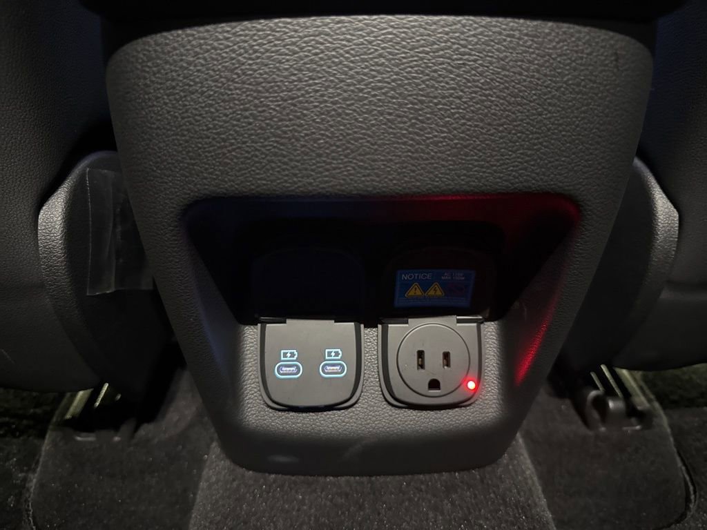 Used 2025 Genesis GV80 2.5T image 35