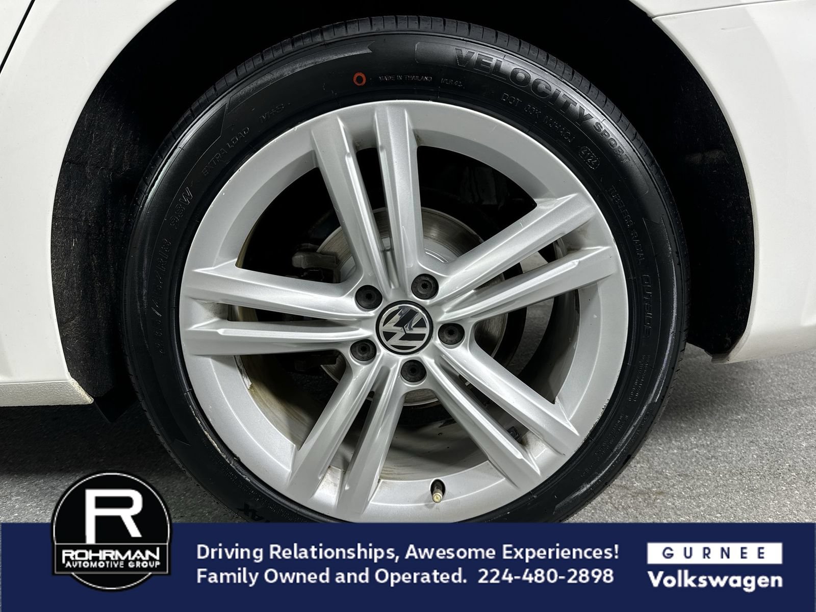 Used 2012 Volkswagen Passat TDI SE FWD image 5