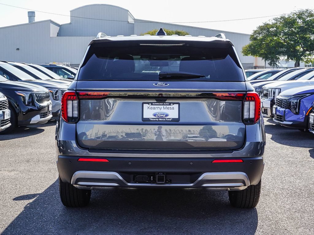 New 2026 Ford Explorer Platinum RWD image 5
