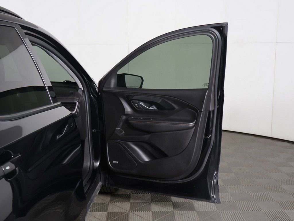 Used 2024 GMC Terrain AT4 w/ Infotainment Package II image 24