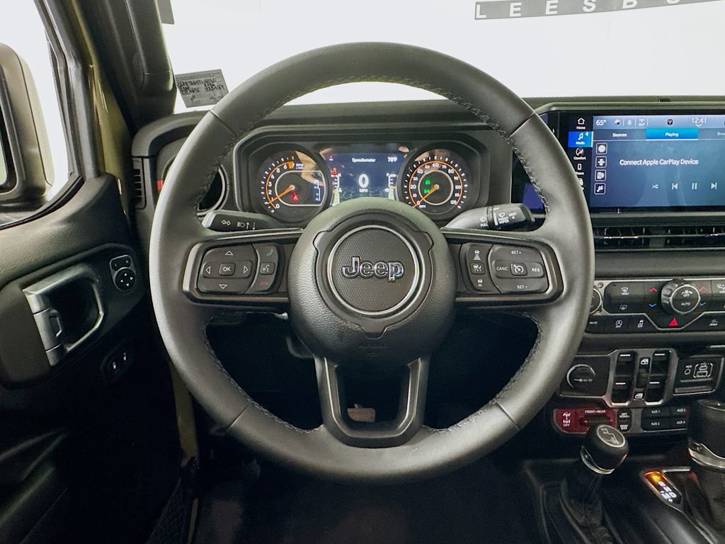 Used 2026 Jeep Gladiator Rubicon AWD/4WD image 11