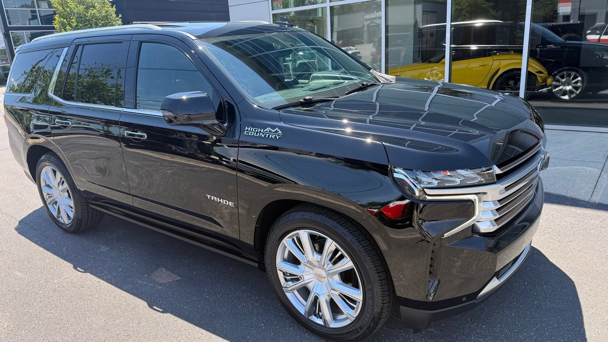 Used 2021 Chevrolet Tahoe High Country AWD/4WD image 11
