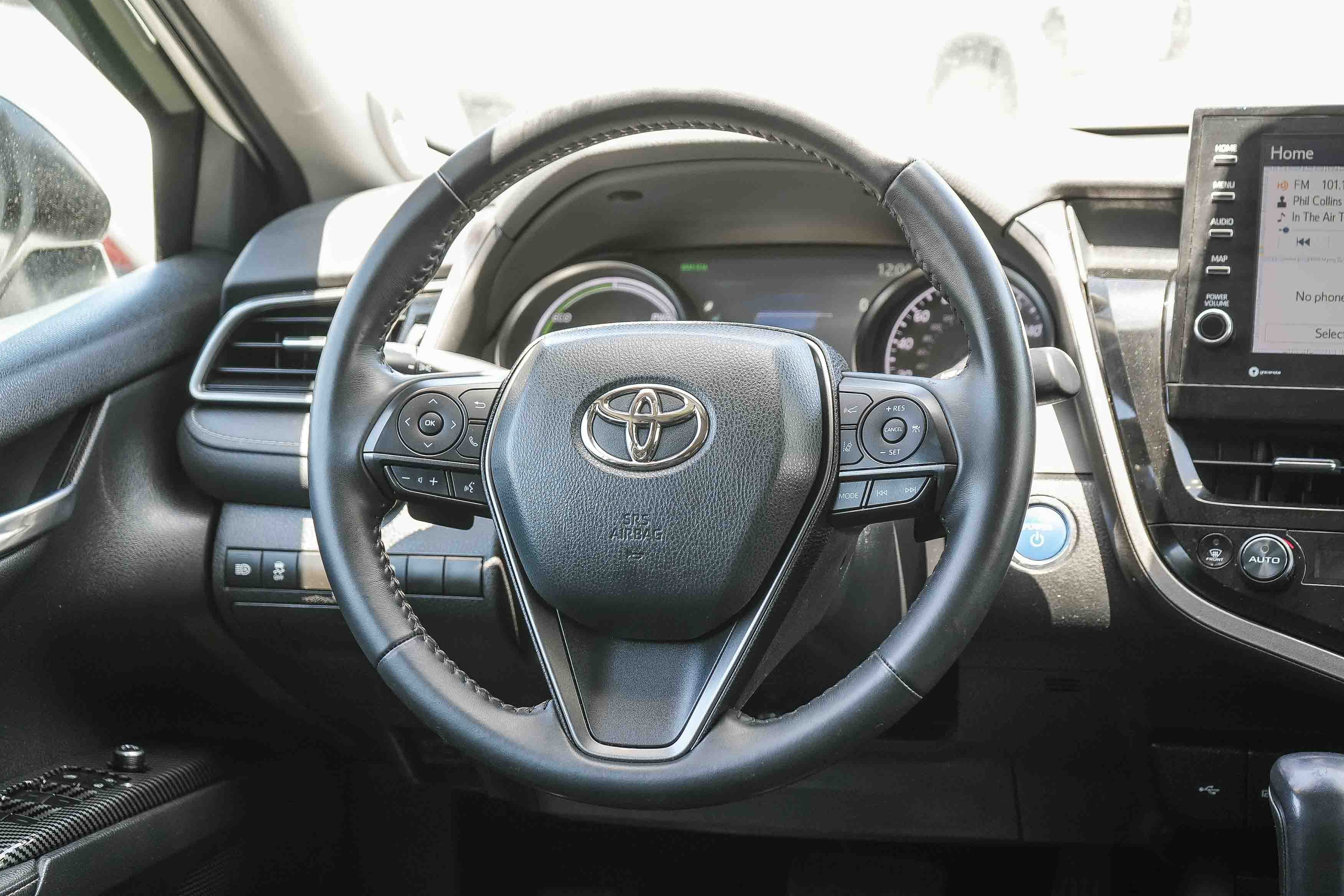 Used 2022 Toyota Camry XSE w/ Navigation Upgrade Package FWD image 14